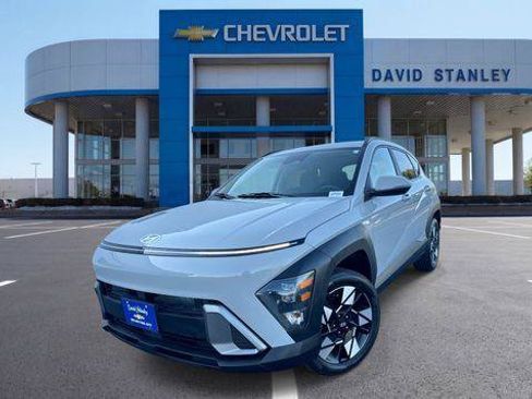 Used 2024 Hyundai Kona SEL AWD/4WD image 1