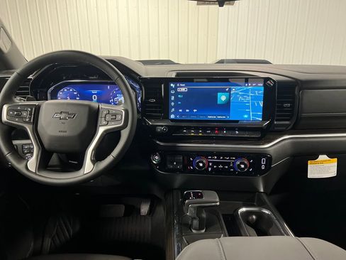 New 2026 Chevrolet Silverado 1500 LT Trail Boss w/ LT Trail Boss Premium Package AWD/4WD image 16