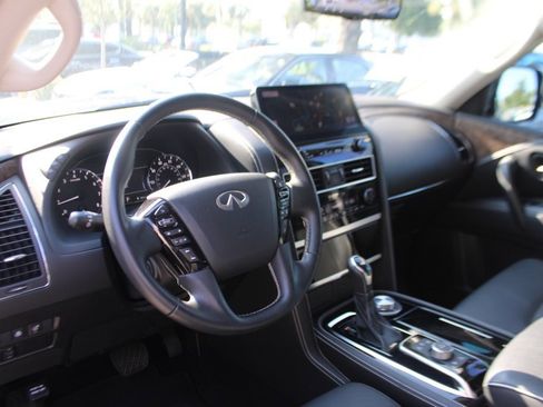 Certified 2024 INFINITI QX80 Premium Select w/ Cargo Package image 4