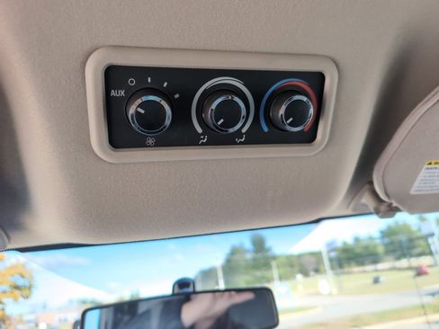 Used 2016 Chevrolet Express 2500 LT w/ LT Preferred Equipment Group image 18