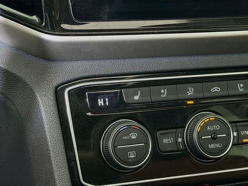 Used 2023 Volkswagen Atlas SEL Premium image 23