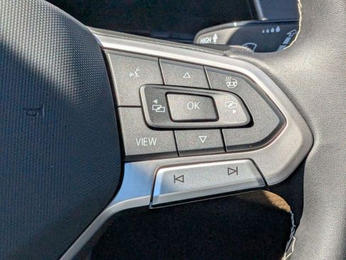 New 2026 Volkswagen Atlas Cross Sport SE image 19