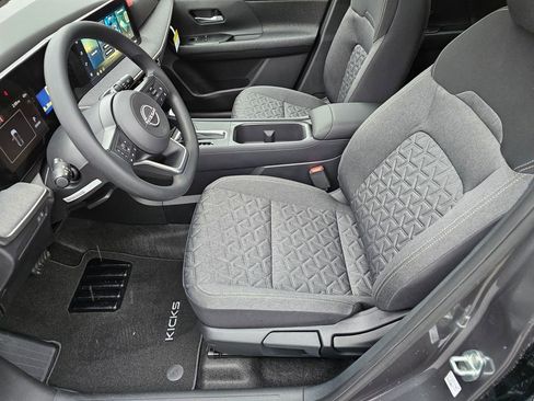 New 2026 Nissan Kicks SV w/ SV Premium Package image 10