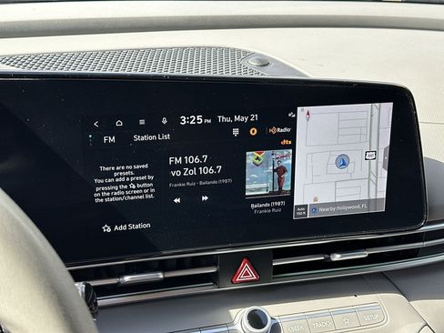 Used 2024 Hyundai Elantra SEL FWD image 12