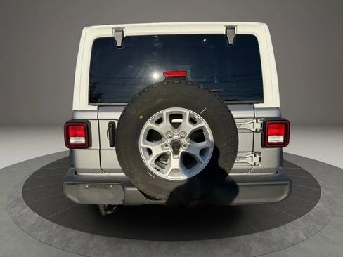 Used 2021 Jeep Wrangler Unlimited Sport AWD/4WD image 6