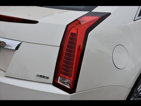 Used 2013 Cadillac CTS Coupe RWD image 45