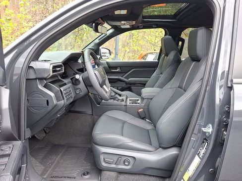 New 2025 Toyota 4Runner Limited image 13