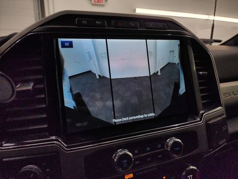 Used 2022 Ford F250 Lariat w/ Lariat Value Package image 18