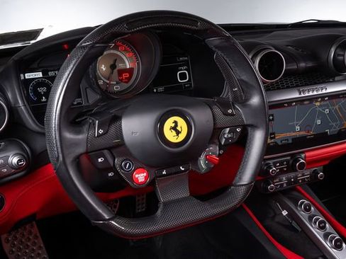 Used 2019 Ferrari Portofino RWD image 36