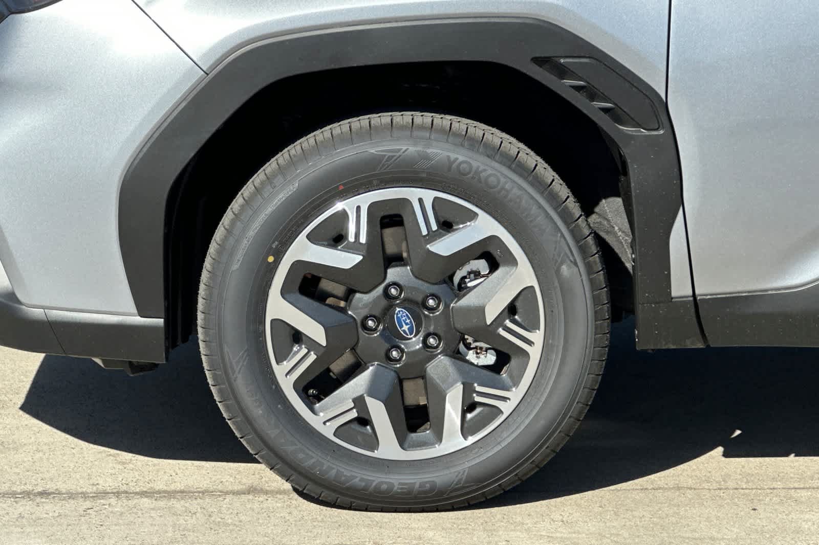 New 2026 Subaru Forester Premium AWD/4WD image 32