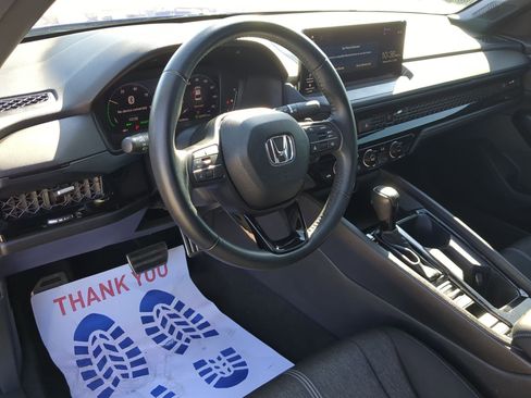 Used 2024 Honda Accord Sport image 12