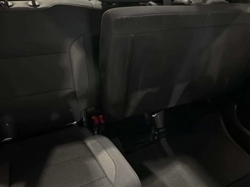 Used 2022 GMC Sierra 1500 SLE w/ X31 Off-Road Package AWD/4WD image 12