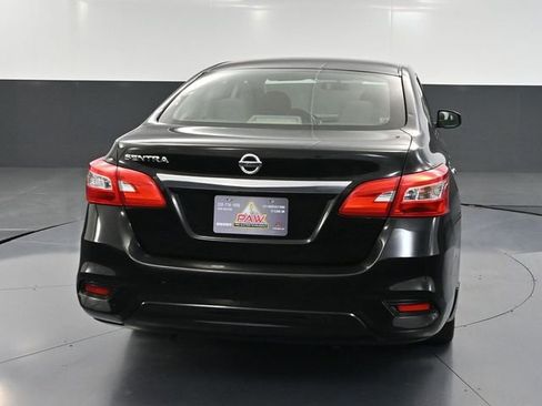 Used 2018 Nissan Sentra S image 5