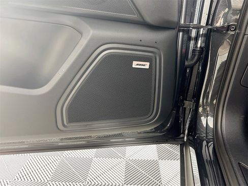 New 2026 Porsche Macan image 21