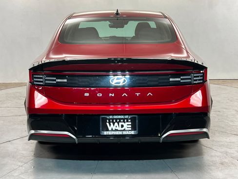 Used 2024 Hyundai Sonata SEL FWD image 4