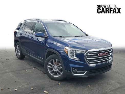 Used 2023 GMC Terrain SLT image 1
