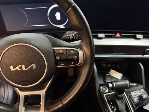 Used 2023 Kia Sportage SX image 25