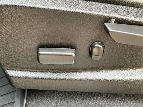 Used 2019 Chevrolet Colorado ZR2 w/ Colorado ZR2 Bison Edition image 14