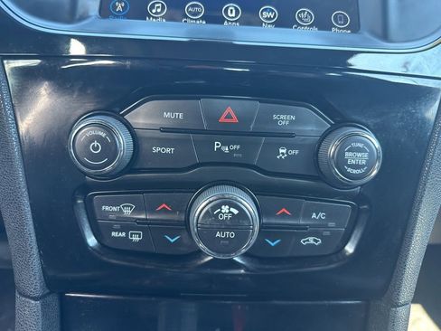 Used 2017 Chrysler 300 S w/ 300S Premium Group AWD/4WD image 23