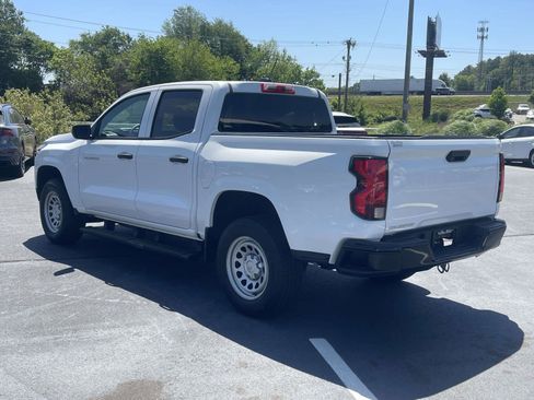 Used 2023 Chevrolet Colorado W/T RWD image 4