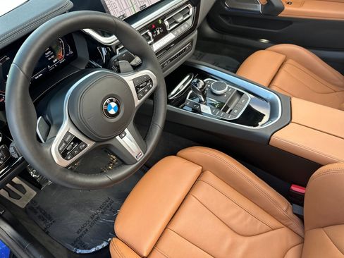 Used 2025 BMW Z4 sDrive30i w/ Premium Package image 11