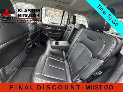 Used 2023 Jeep Grand Cherokee 4WD 4xe image 48