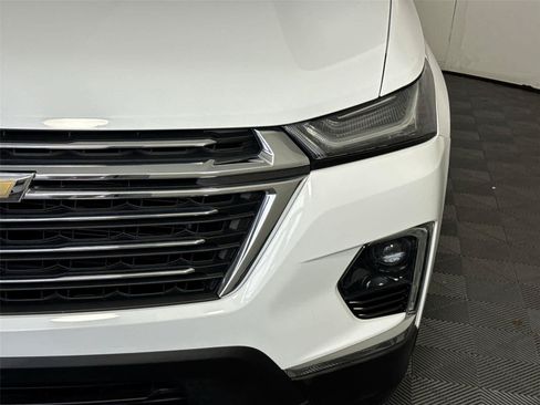 Used 2023 Chevrolet Traverse LT AWD/4WD image 9