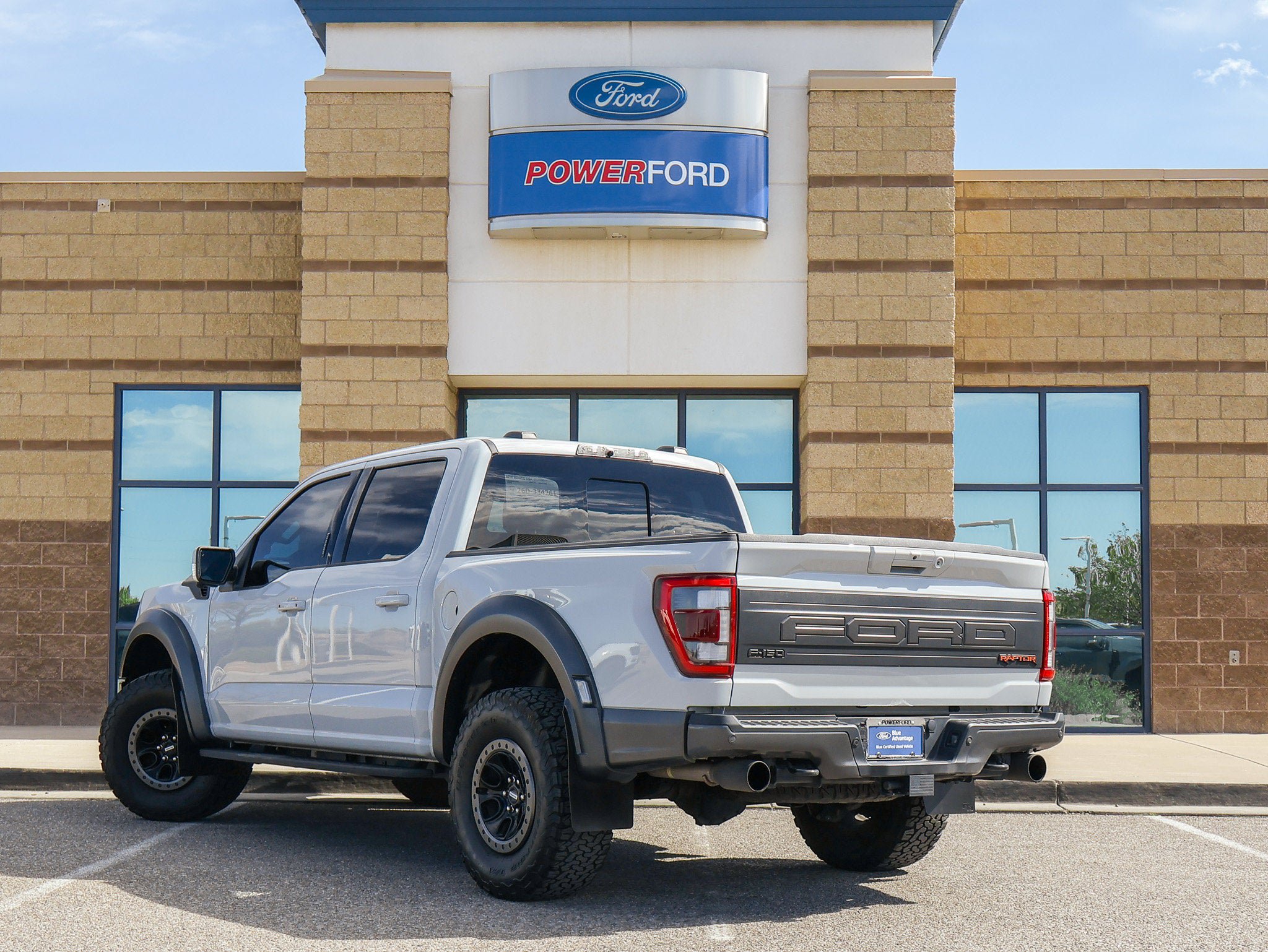 Certified 2023 Ford F150 Raptor w/ Raptor Carbon Fiber Package AWD/4WD image 8