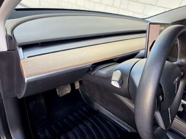 Used 2021 Tesla Model 3 Long Range AWD/4WD image 19
