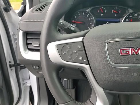 Certified 2022 GMC Terrain SLT w/ LPO, Floor Liner Package image 16