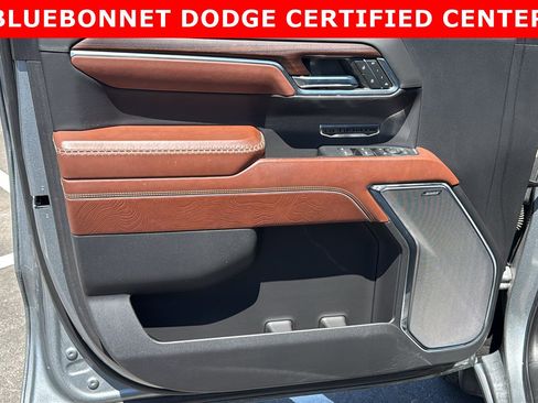 Used 2024 GMC Sierra 1500 Denali Ultimate AWD/4WD image 15