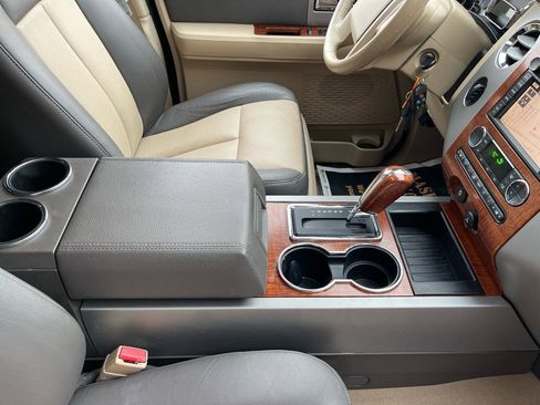 Used 2008 Ford Expedition EL Eddie Bauer image 49