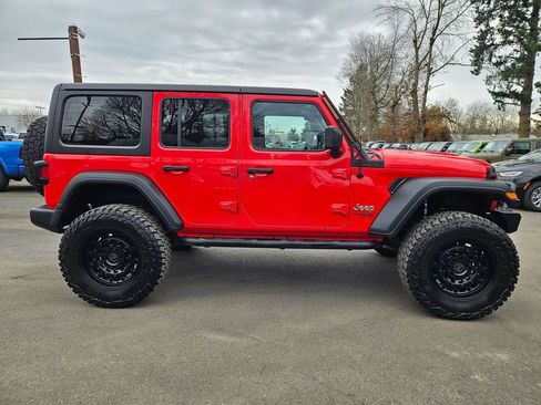 Certified 2018 Jeep Wrangler Unlimited Sport S image 8