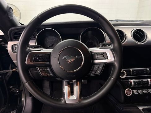 Used 2019 Ford Mustang GT Premium image 25