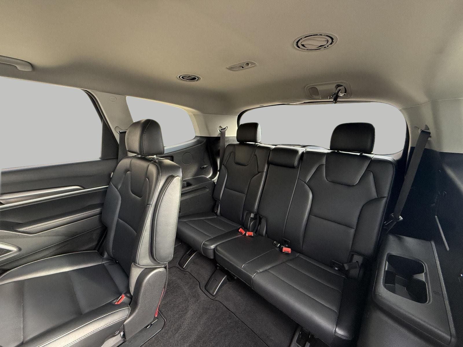Used 2025 Kia Telluride S AWD/4WD image 29
