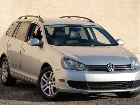 Used 2010 Volkswagen Jetta TDI FWD image 35
