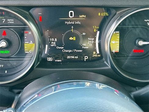 Used 2022 Jeep Wrangler Unlimited Sahara image 12