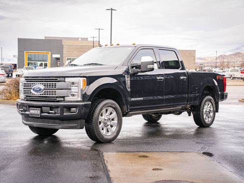 Used 2019 Ford F250 Platinum w/ Platinum Ultimate Package image 12