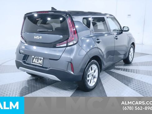 Used 2025 Kia Soul LX w/ LX Technology Package FWD image 5
