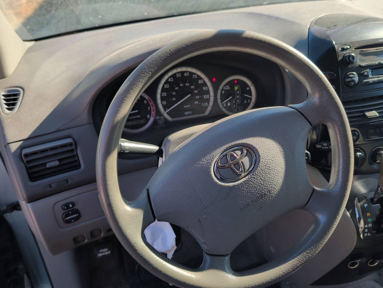 Used 2005 Toyota Sienna LE FWD image 34