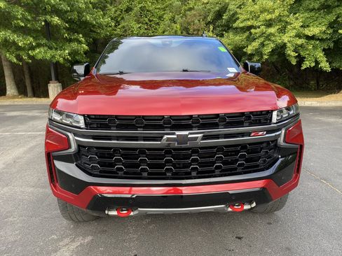 Used 2022 Chevrolet Suburban Z71 AWD/4WD image 3