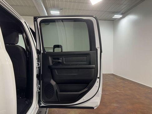 Used 2024 RAM 2500 Tradesman w/ Chrome Appearance Group image 64