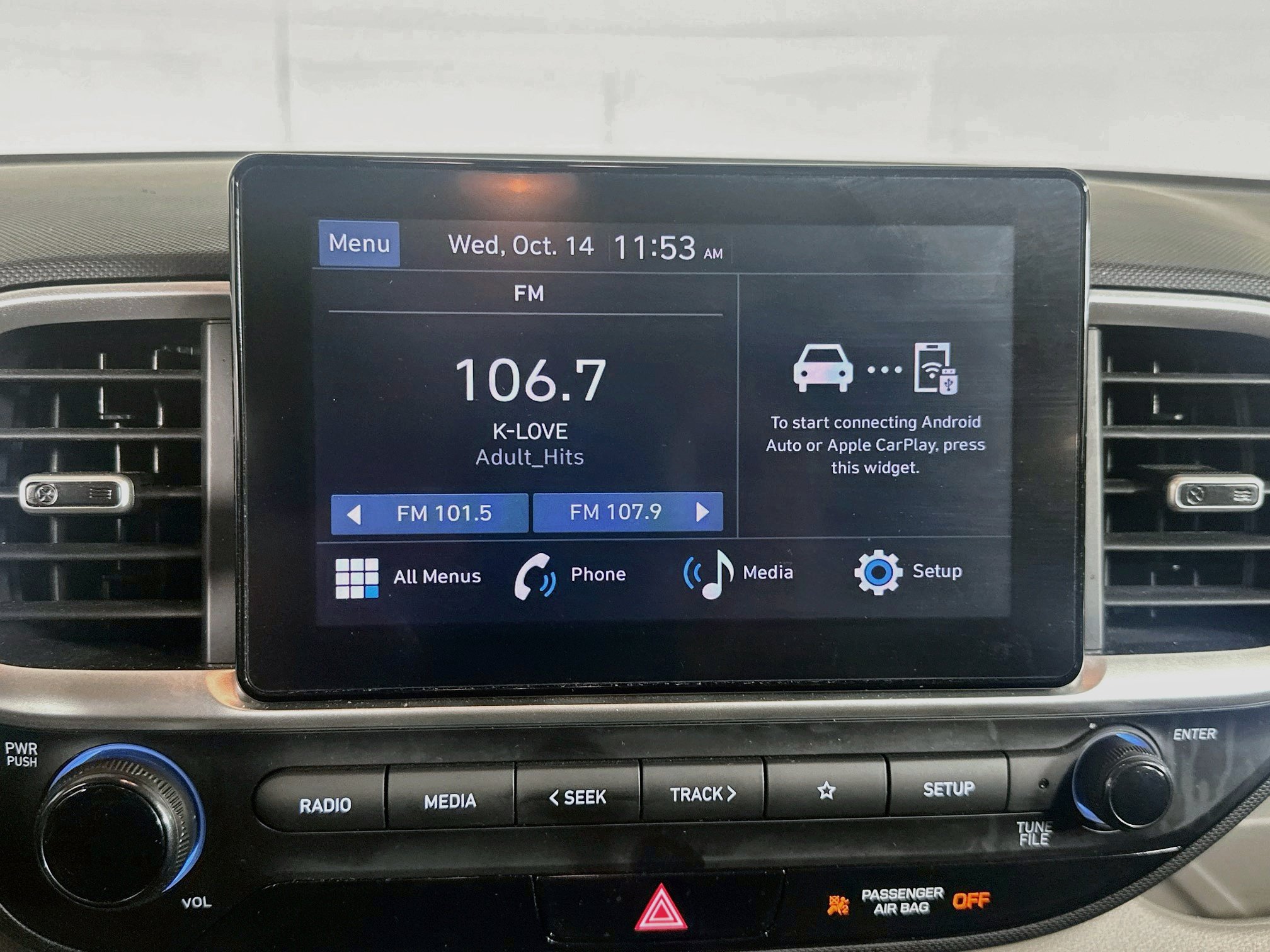 Used 2025 Hyundai Venue SEL FWD image 21
