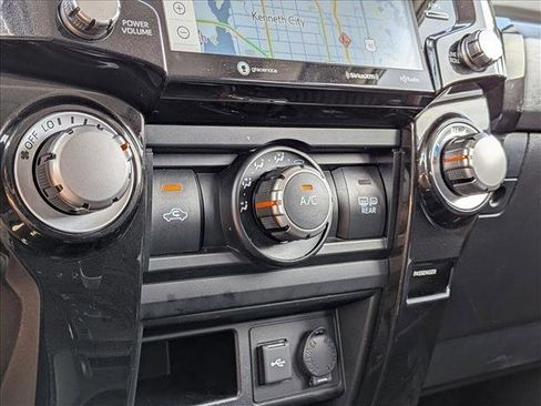 Used 2024 Toyota 4Runner TRD Off-Road Premium w/ Moonroof Package AWD/4WD image 9