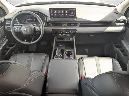 Used 2026 Honda Pilot EX-L image 16