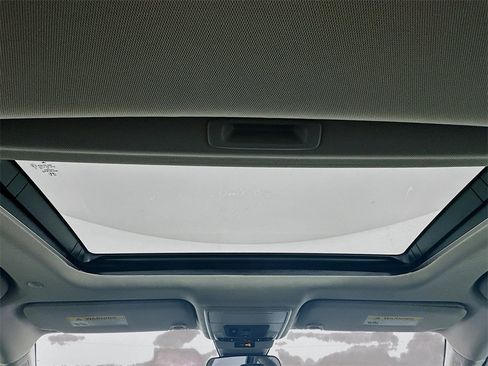 Certified 2024 Honda Accord EX image 22