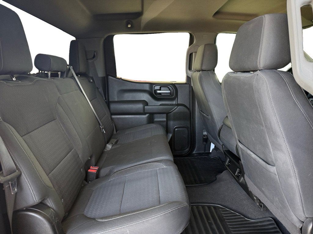 Used 2020 Chevrolet Silverado 1500 LT w/ Fleet Comfort Package AWD/4WD image 13