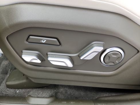 New 2025 Hyundai Santa Fe Calligraphy image 13