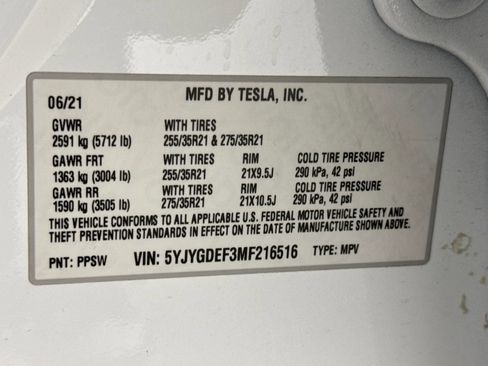 Used 2021 Tesla Model Y Performance image 14