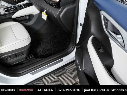 New 2026 Buick Envision Avenir image 25